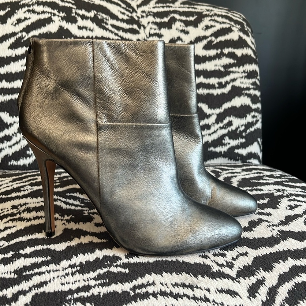 CHARLES DAVID leather ankle boots.  9